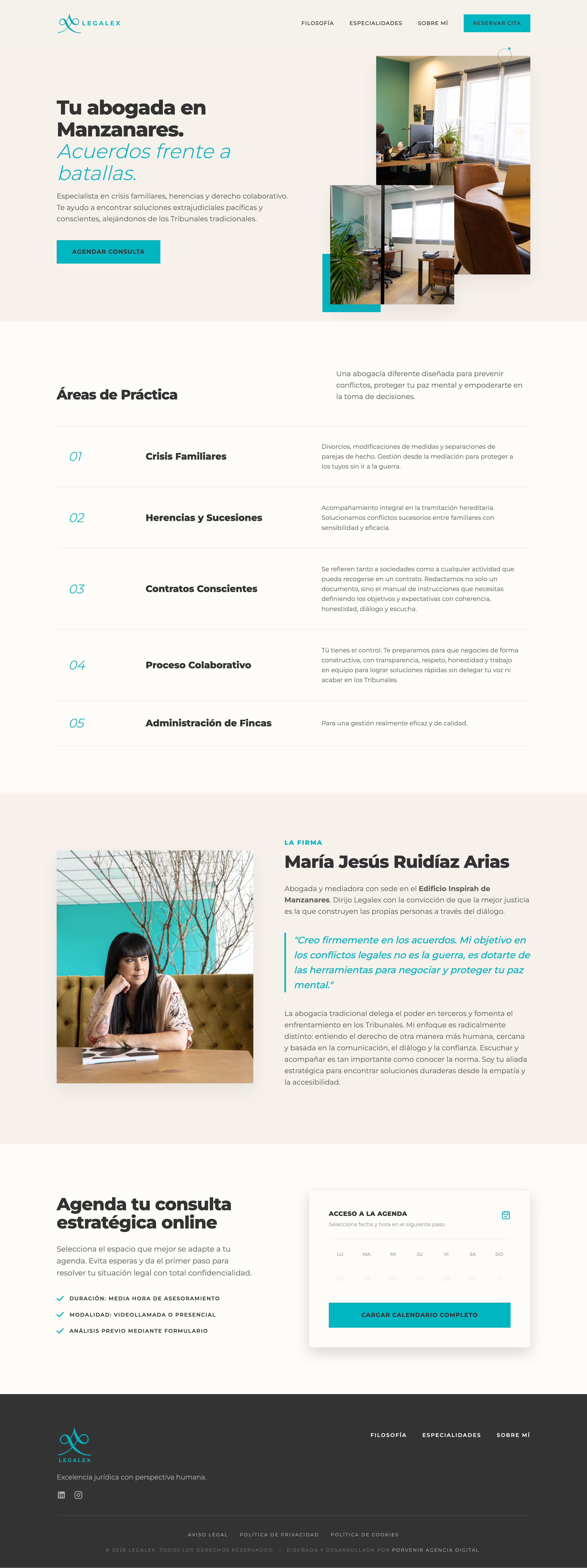 Web de Legalex — diseño cálido con tonos beige y turquesa para despacho de abogacía
